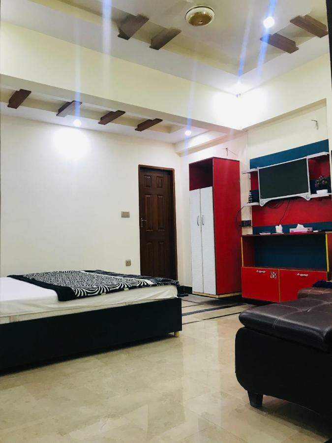 Hotel Second Home Karaçi Dış mekan fotoğraf